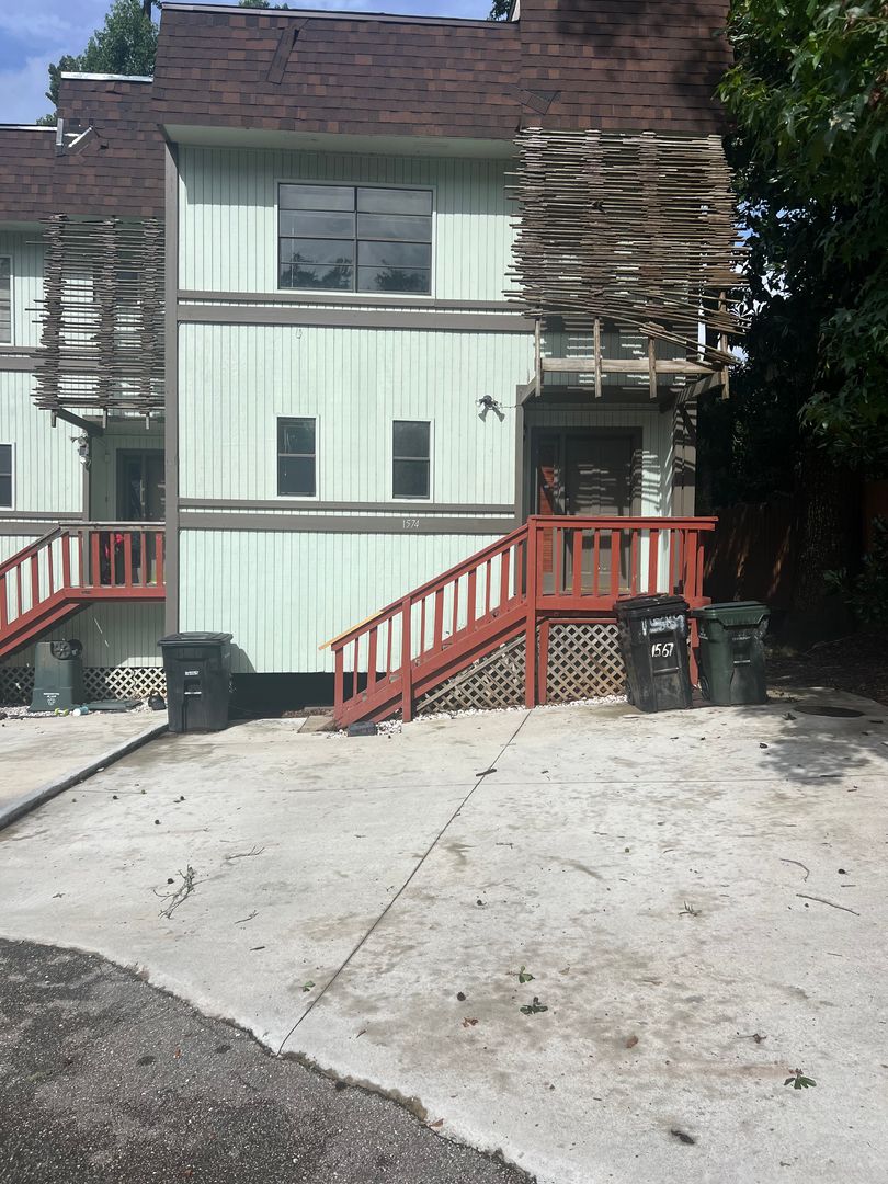 Tallahassee House: 1574 Three Lantern Ln