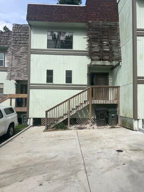 1586 Three Lantern Dr – photo 1
