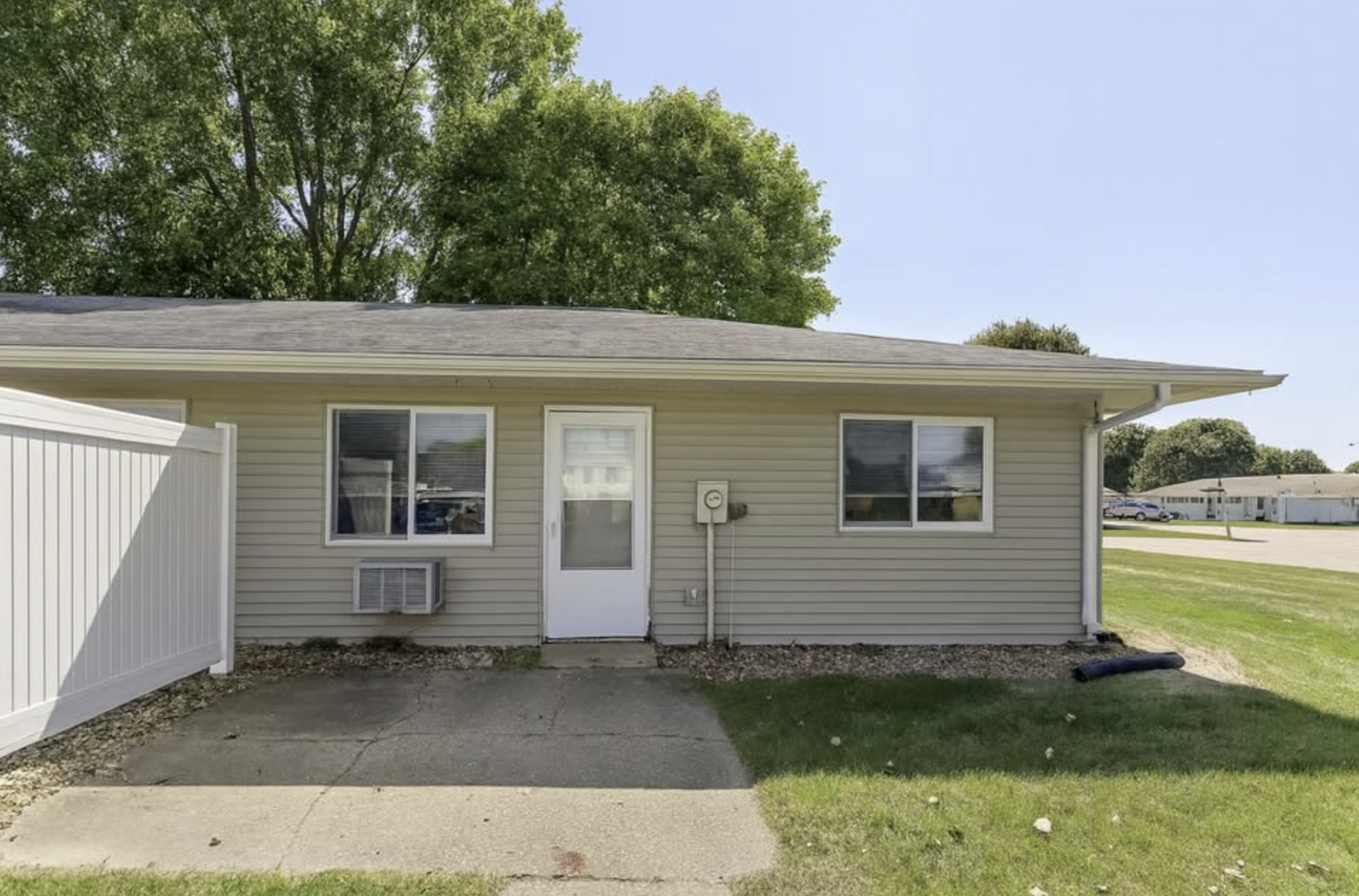 Sun Prairie Apartment: 334 S. Walker Way