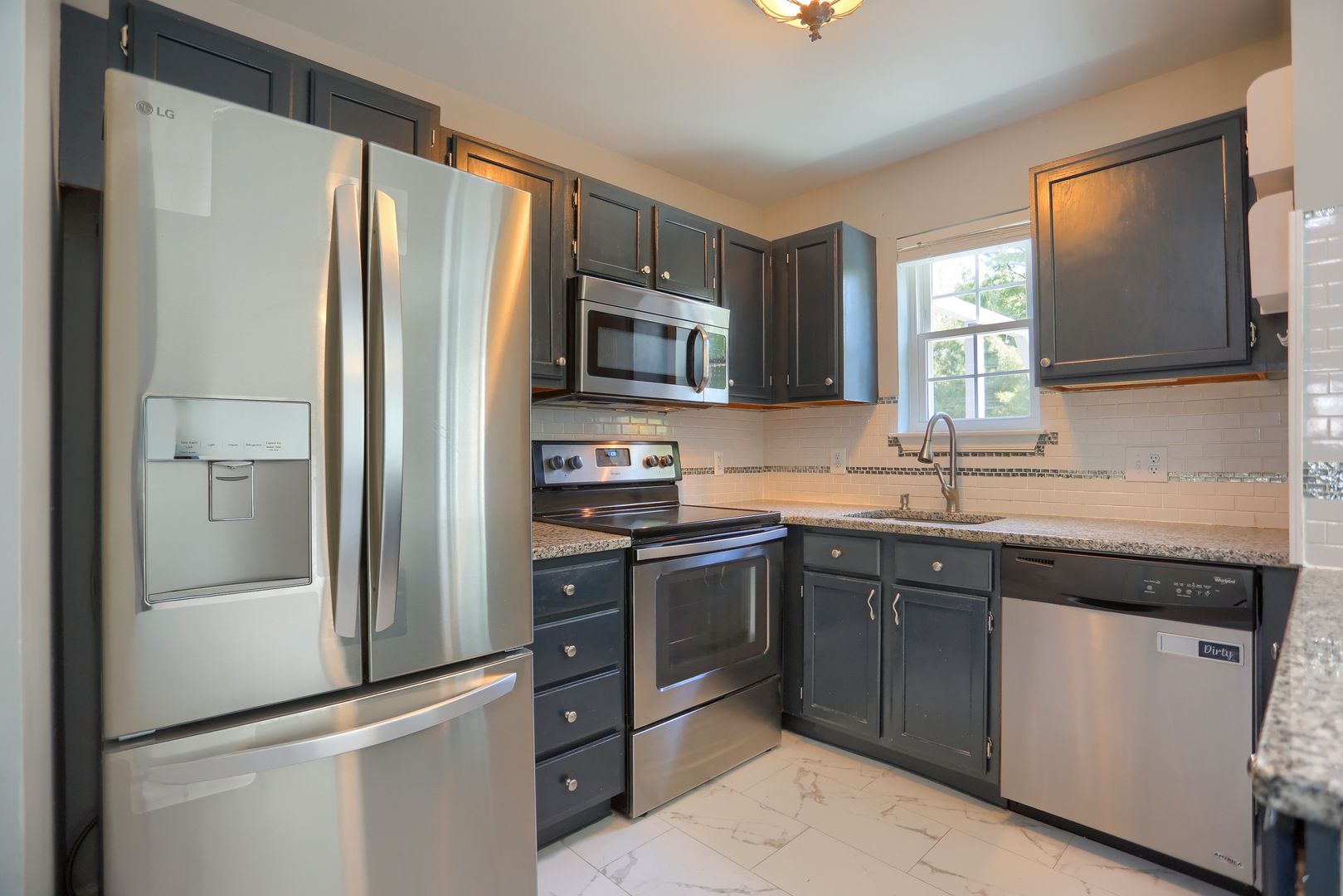 Abingdon Townhome: 618 Milford Ct