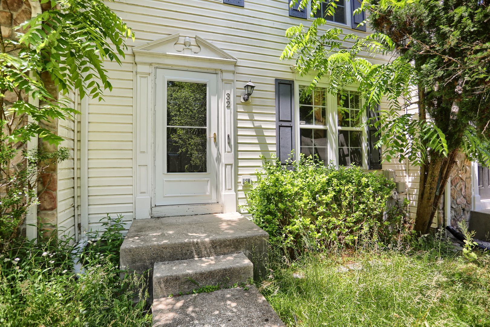 Owings Mills Townhome: 32 Gwynnswood Road