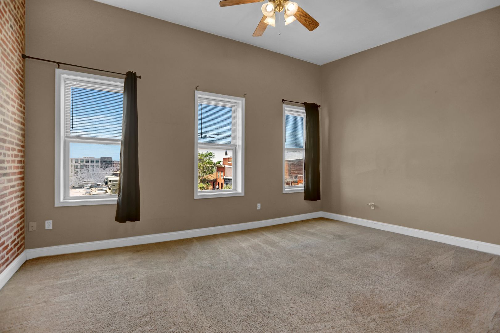 Baltimore Apartment: 1103 Light Street