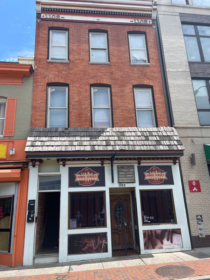 Baltimore Apartment: 1103 Light Street