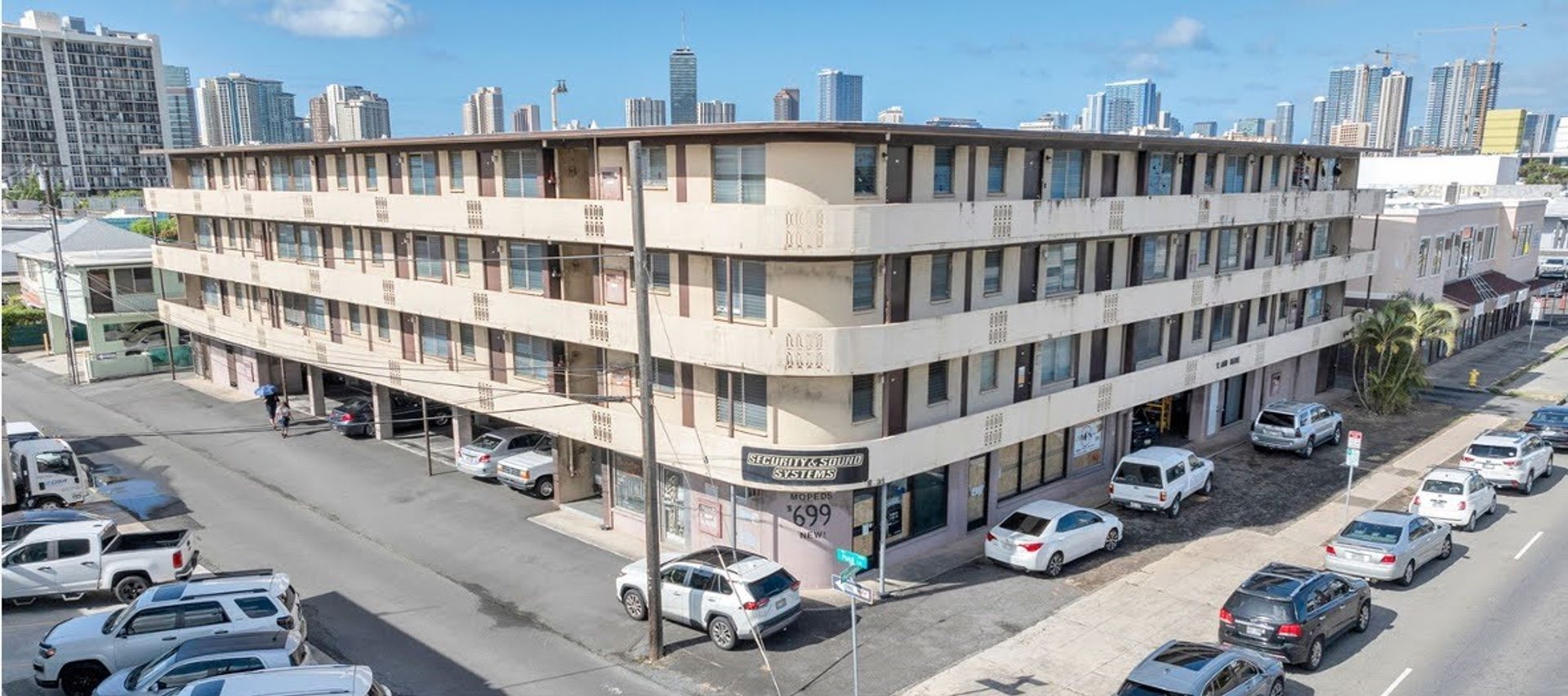 2131 South Beretania Street