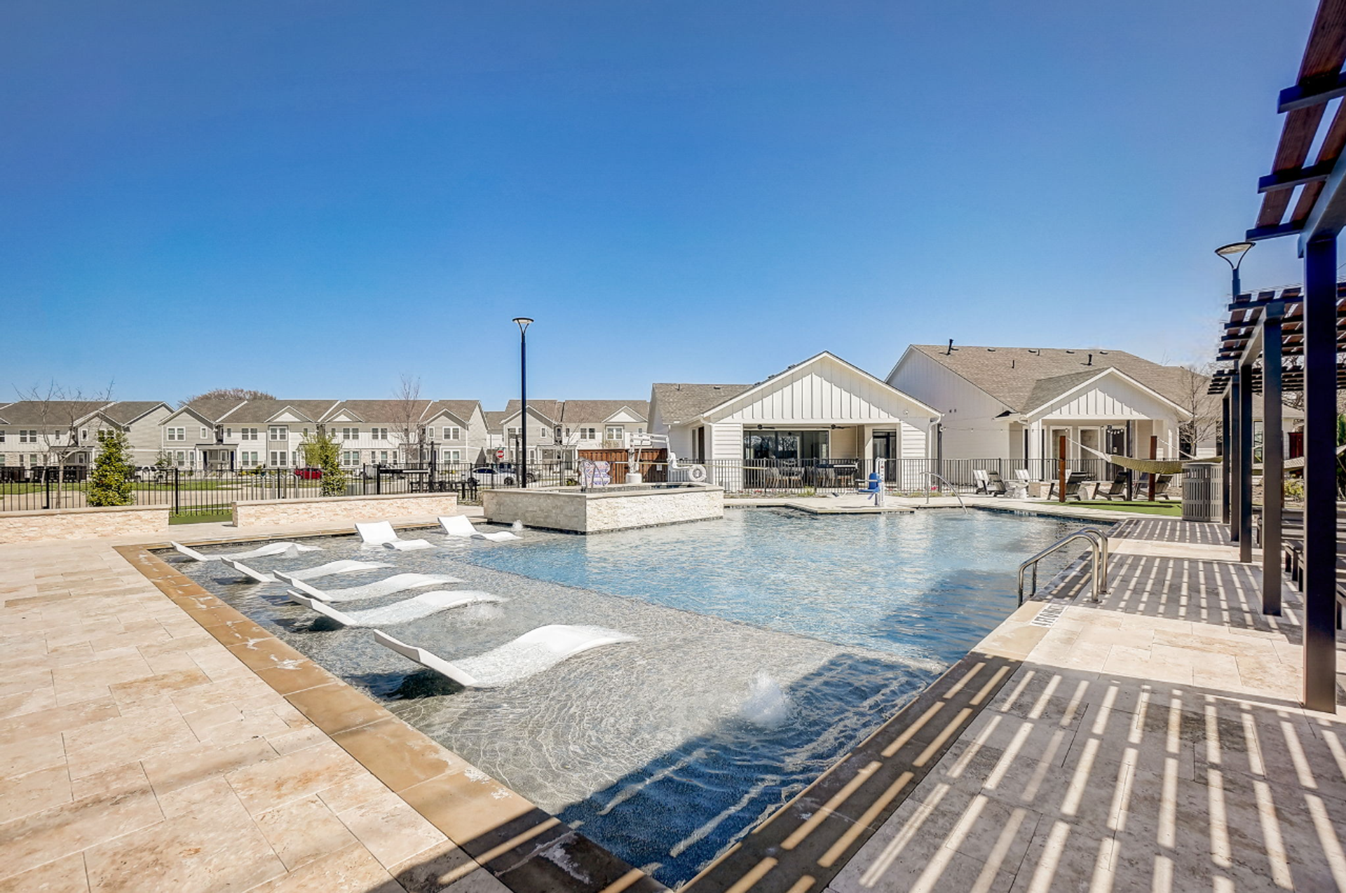 Denton Townhome: 3705 Pockrus Page Rd