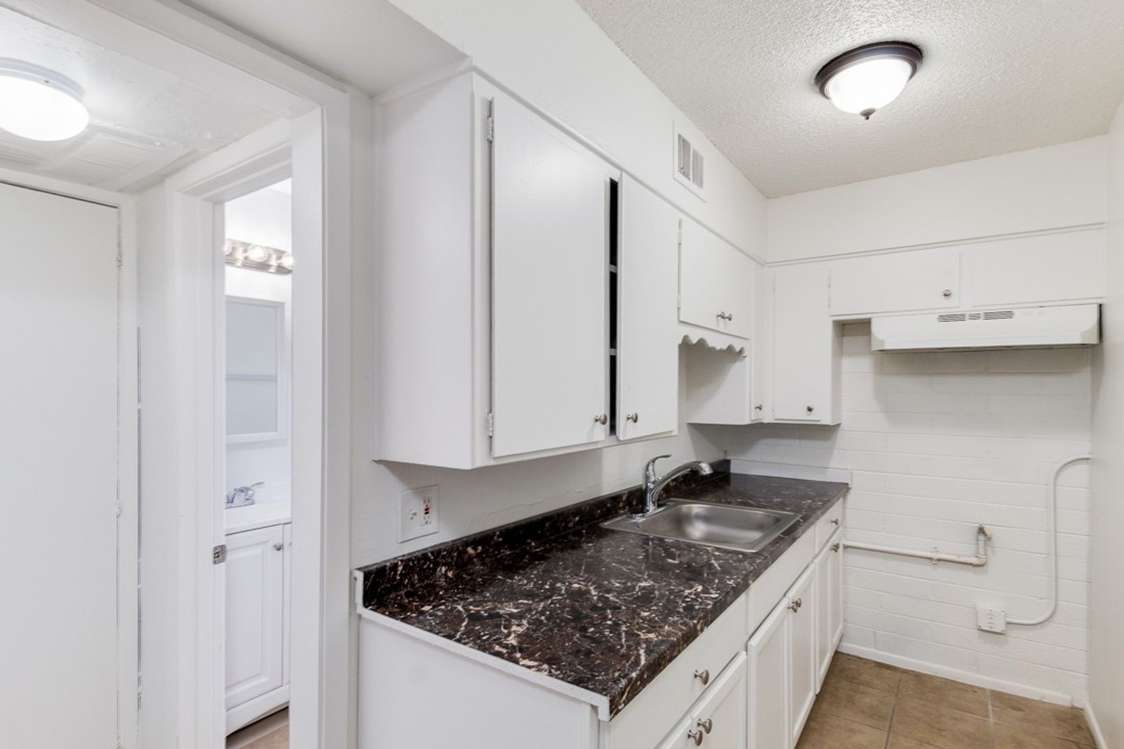 Phoenix Apartment: 3319 North 32nd Street