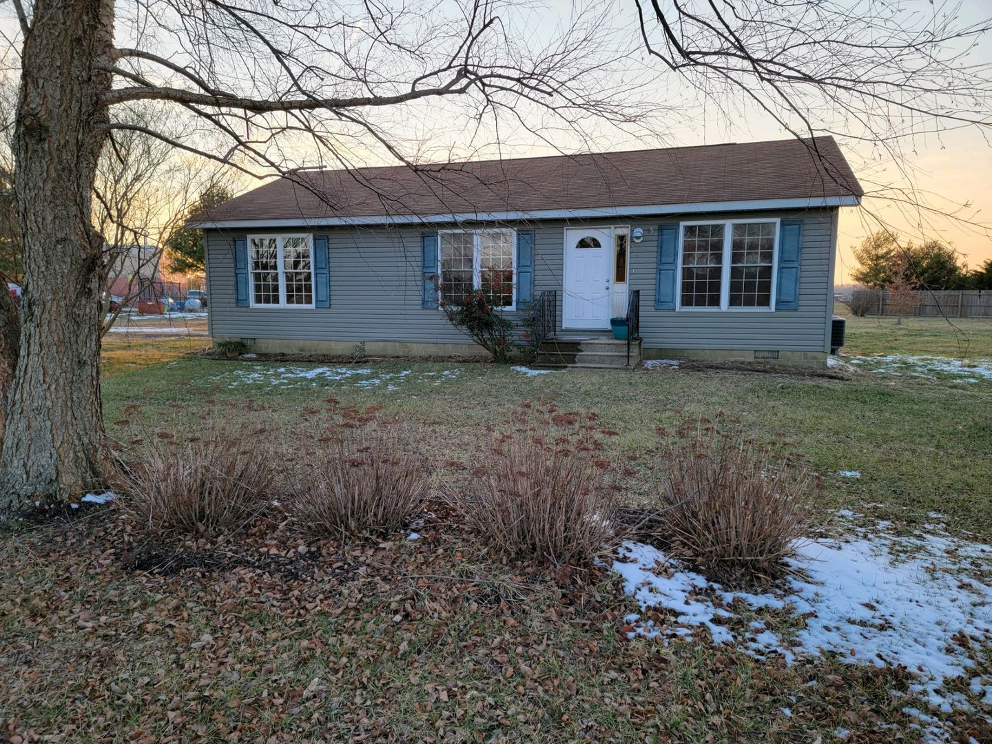 Lewes House: 19688 Mulberry Knoll Rd