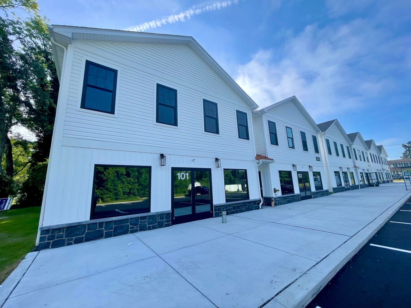 Step into the future of living with our sleek and stylish new construction modern apartments!