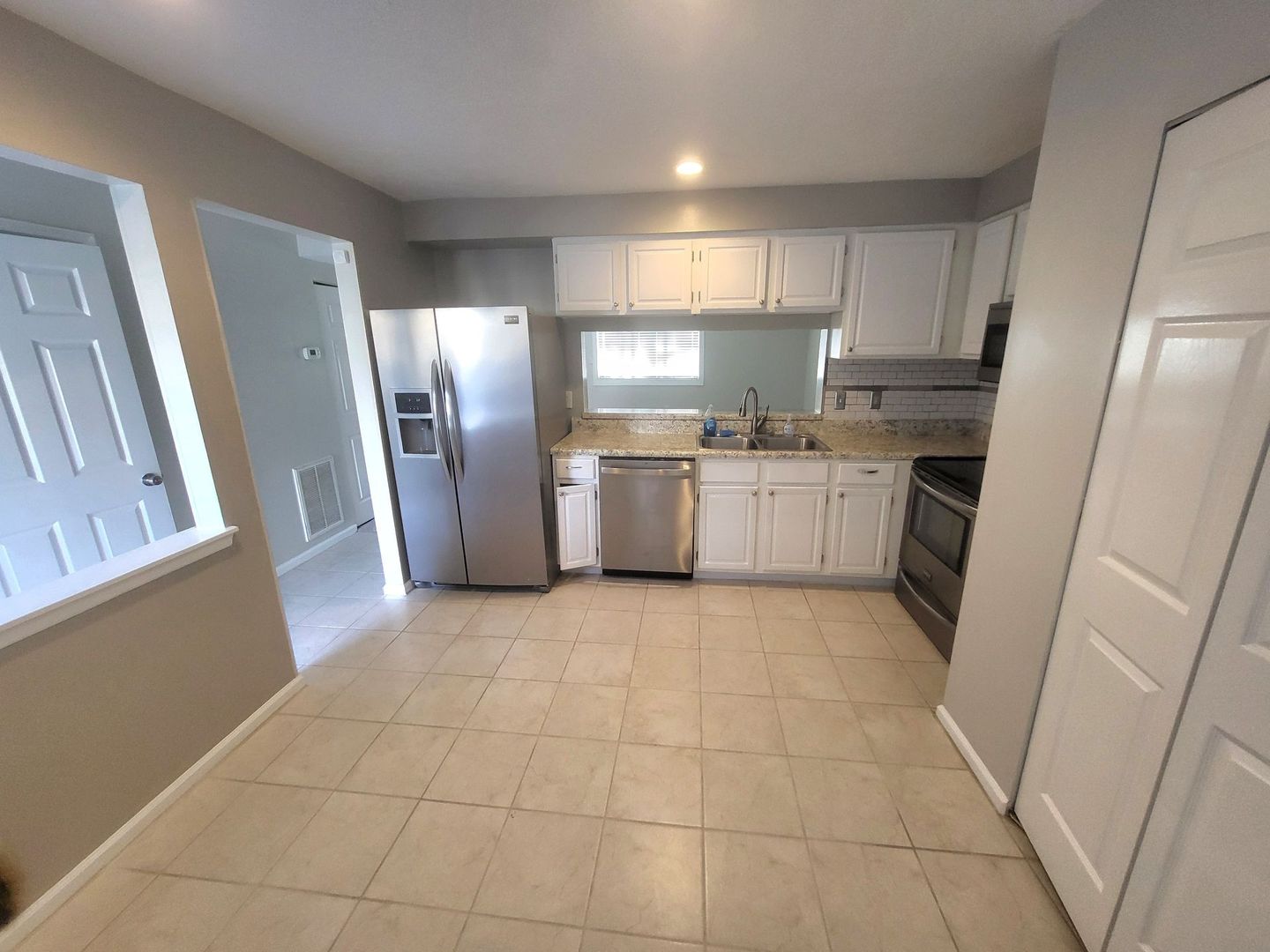 Hampton House: 47 Lucinda Ct.