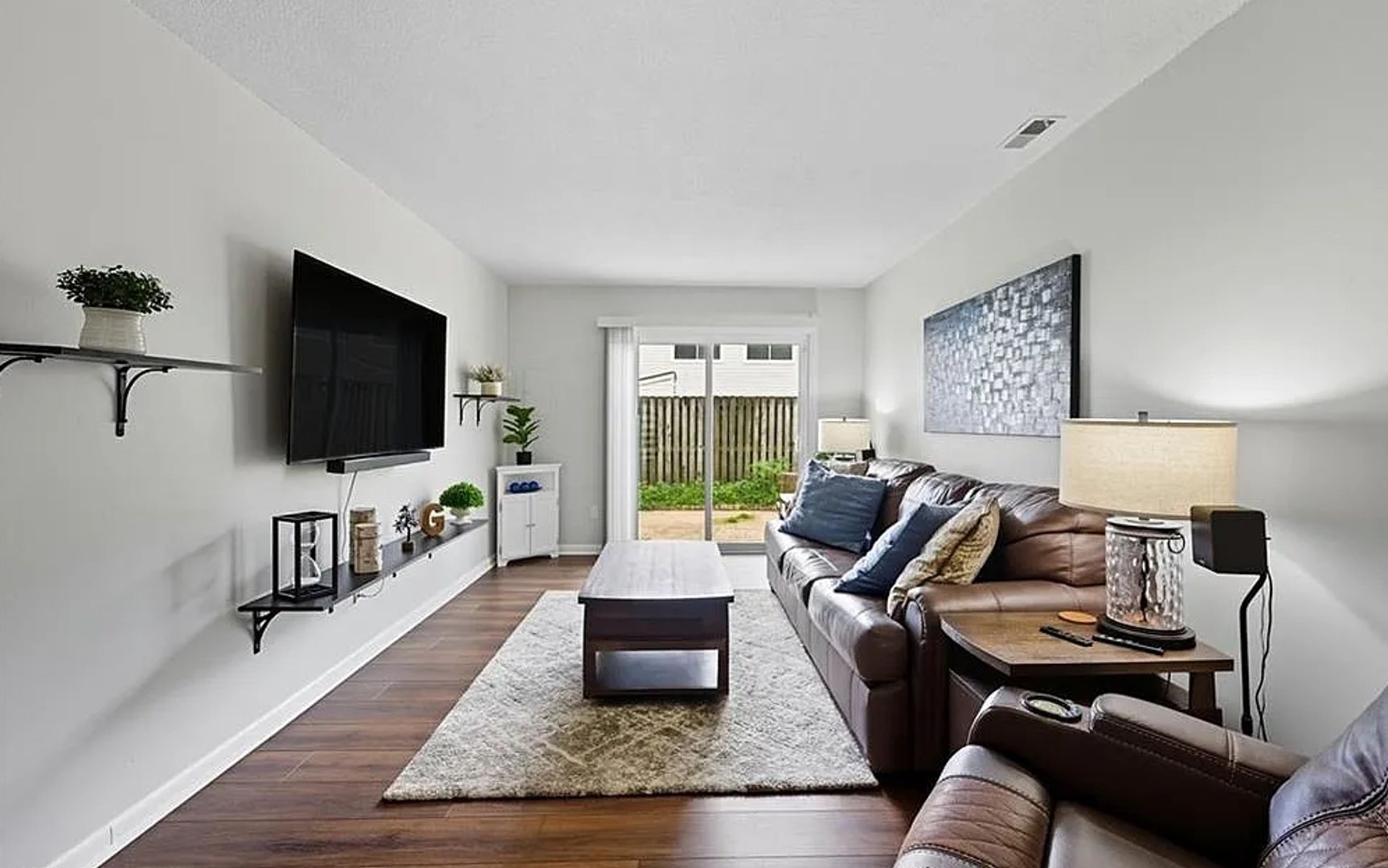 Virginia Beach Townhome: 5025 Clairmont Court