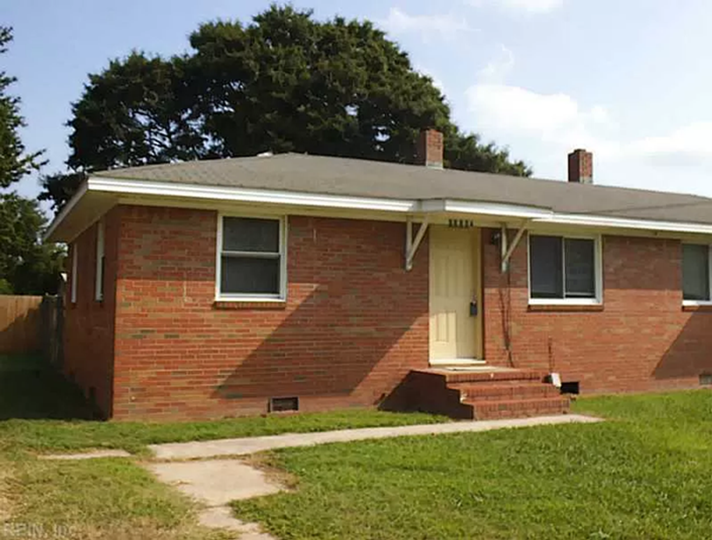 Virginia Beach Apartment: 1316 Credle Rd