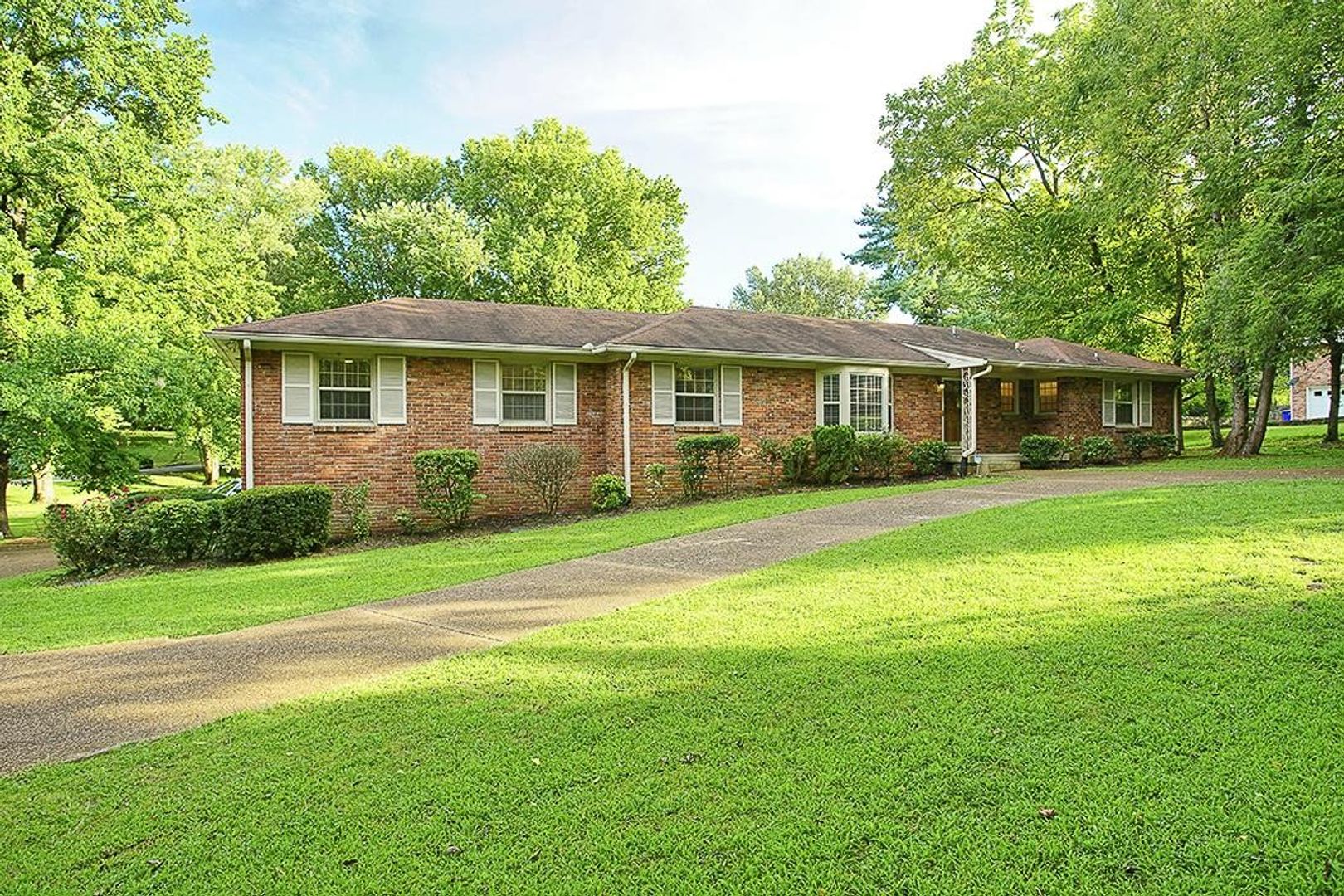 Nashville House: 713 Farrell Rd