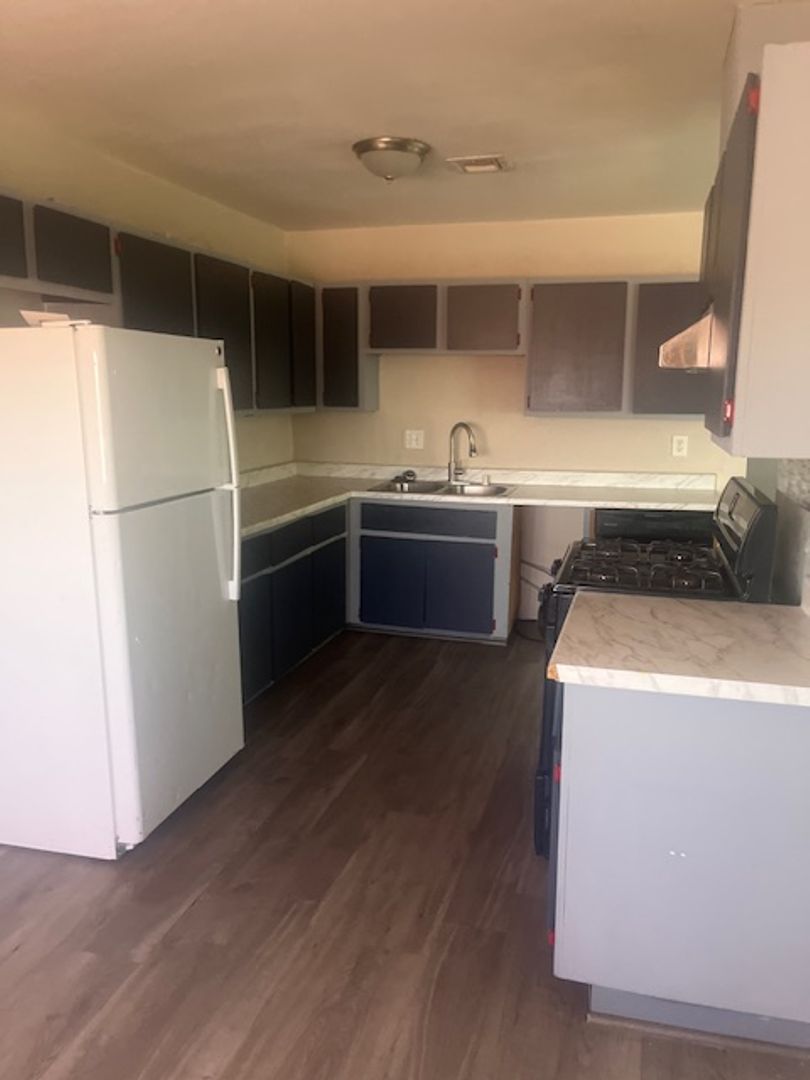 Las Vegas Apartment: 2305 Exeter Drive