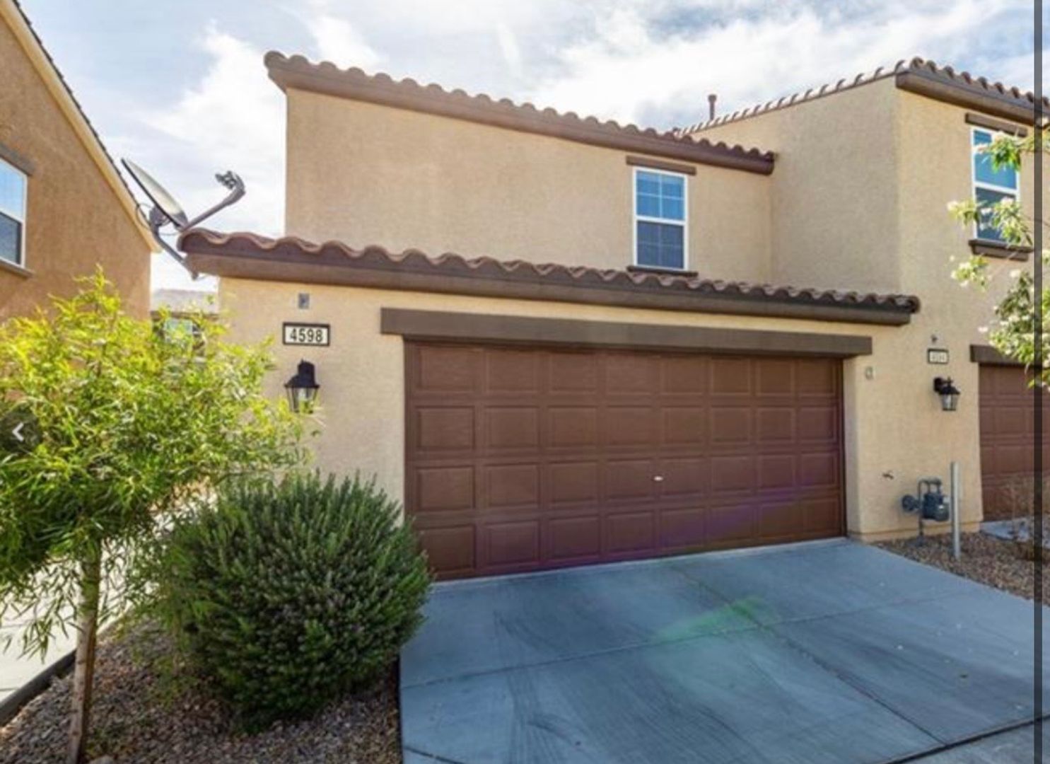 Las Vegas Townhome: 4598 Townwall St