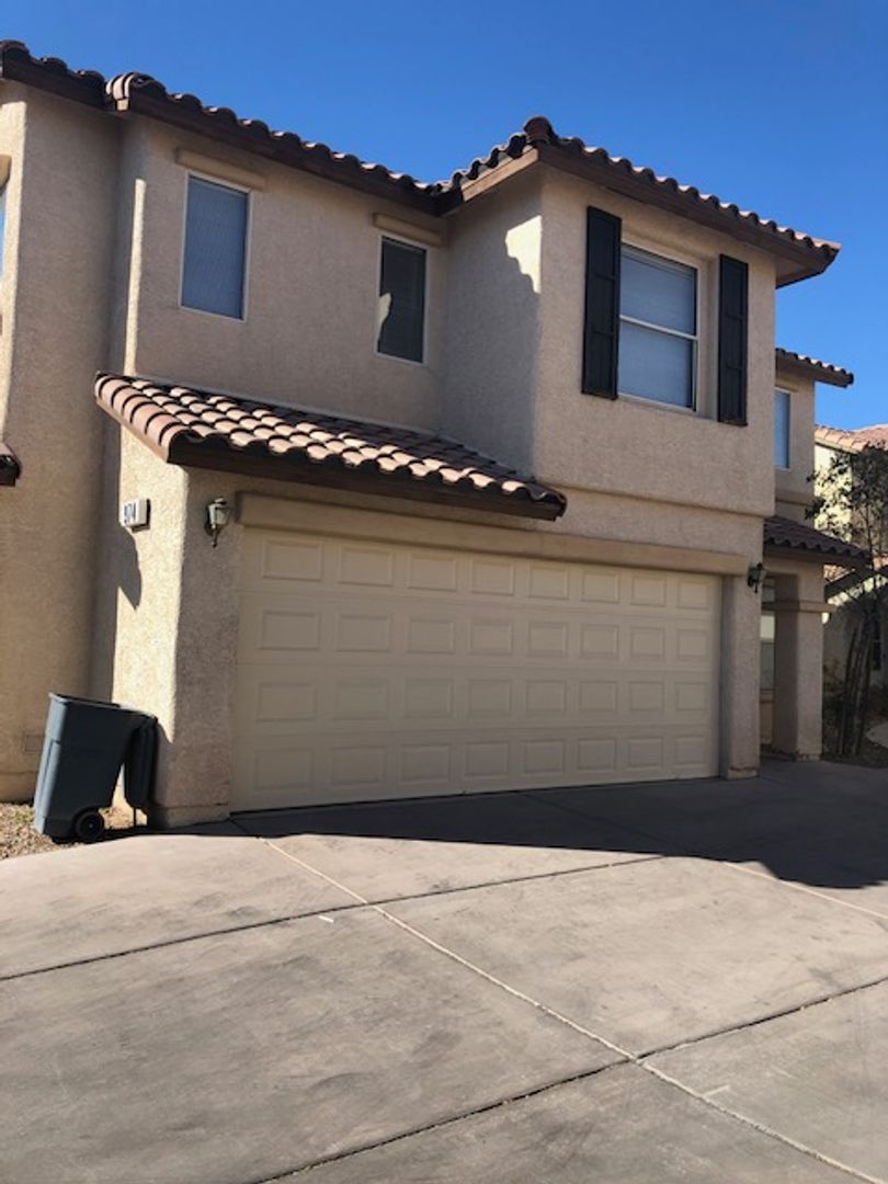 Las Vegas House: 974 Valetta Flat Avenue