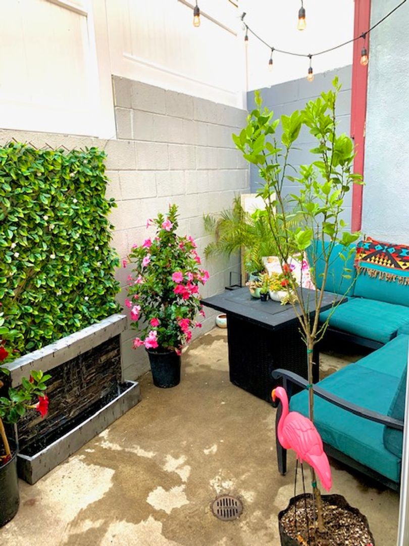 Redondo Beach Apartment: 708 S. Prospect Ave.