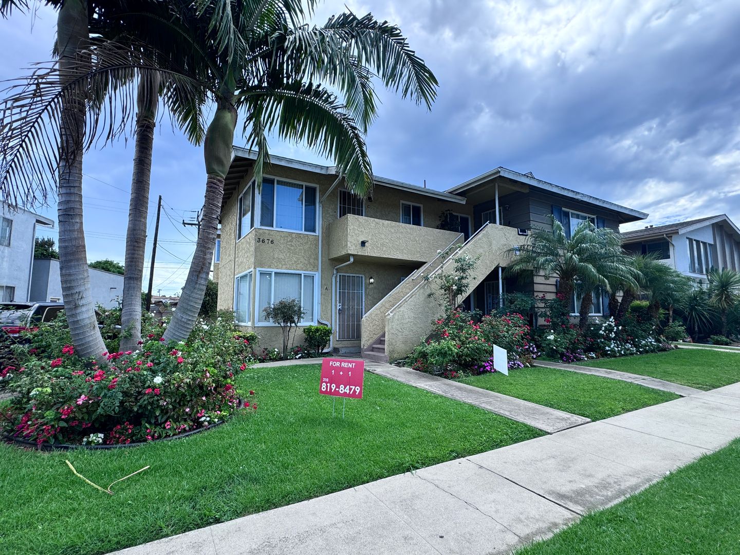 Torrance Apartment: 3676 Redondo Beach Blvd