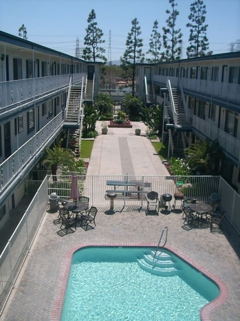 Torrance Apartment: 3335 Artesia Blvd.