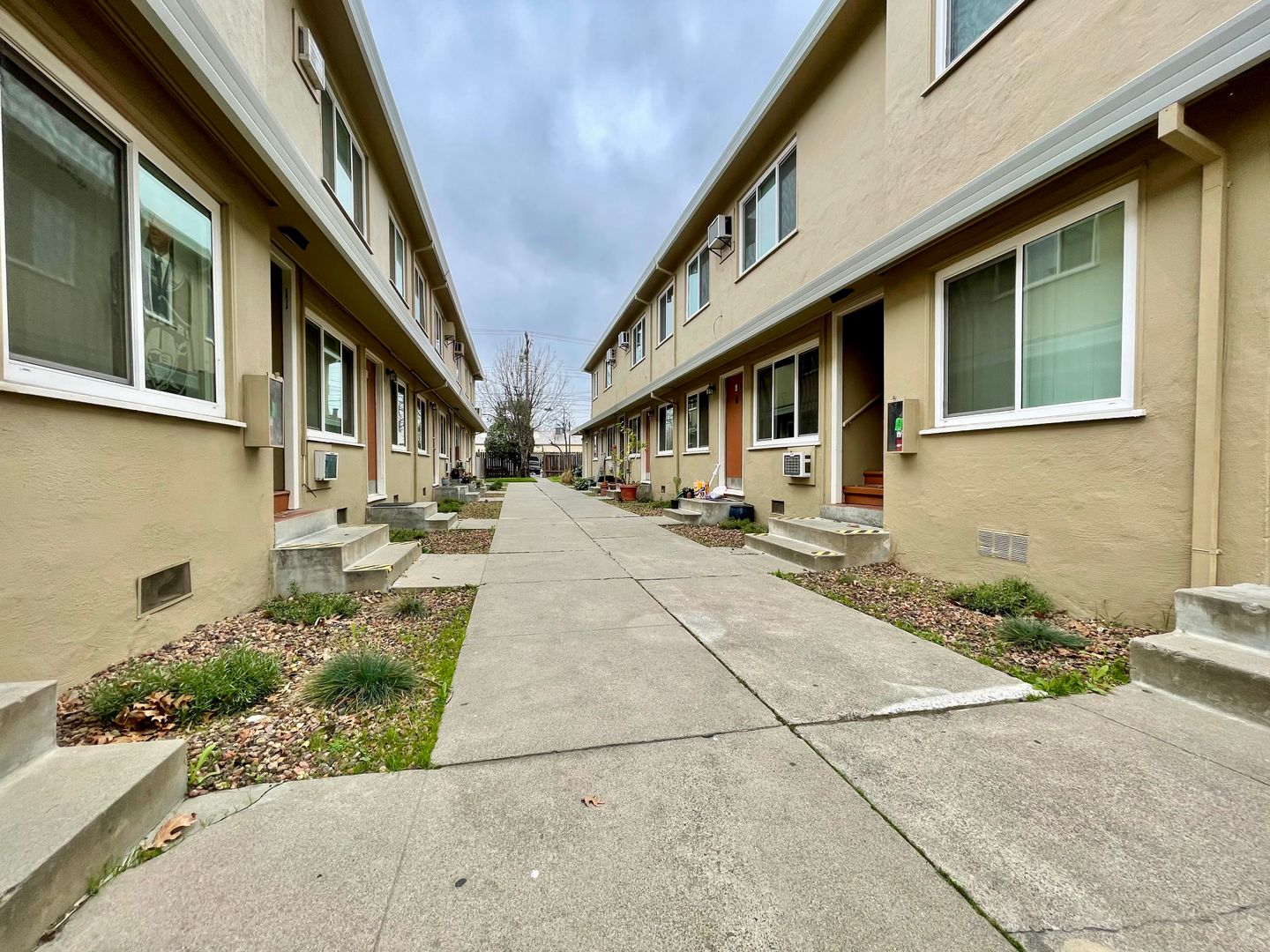 Sacramento Apartment: 2308 X Street