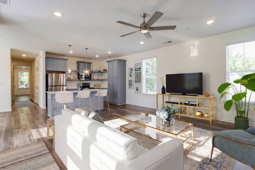 Beautiful New Construction off Overton Square – photo 1