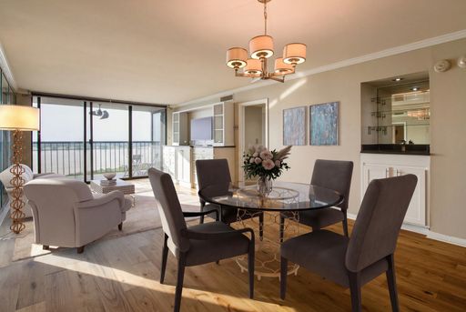 Renovated Luxury at Waterford Plaza – photo 1