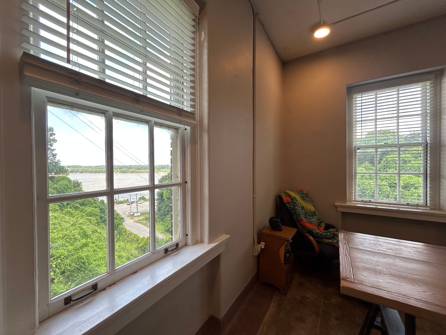 Memphis Apartment: 360 Metal Museum Drive