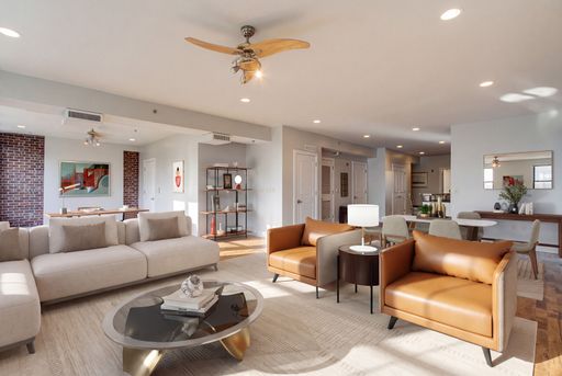 Private Living Above Court Square – photo 1