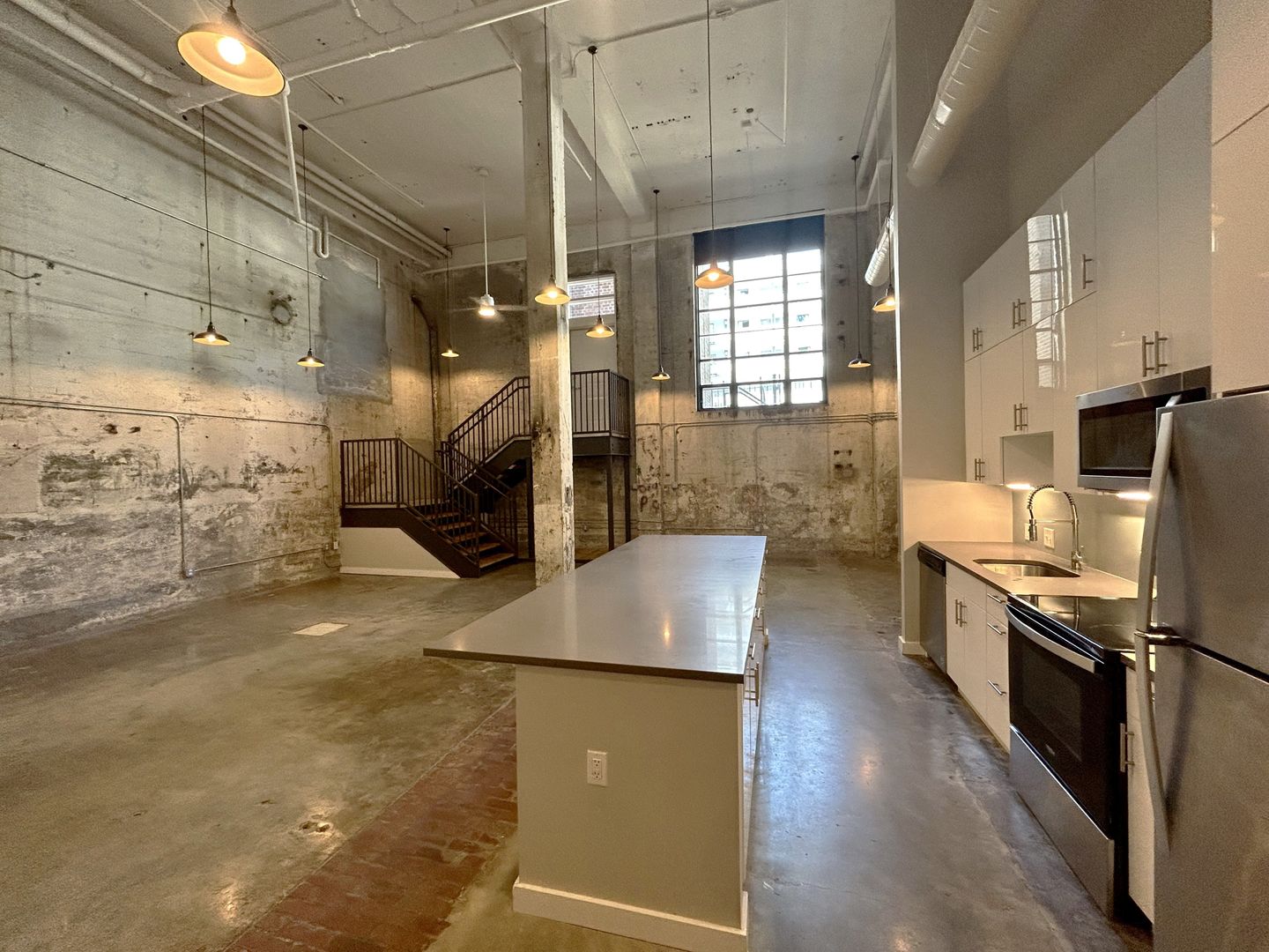 Memphis Apartment: 360 Metal Museum Drive