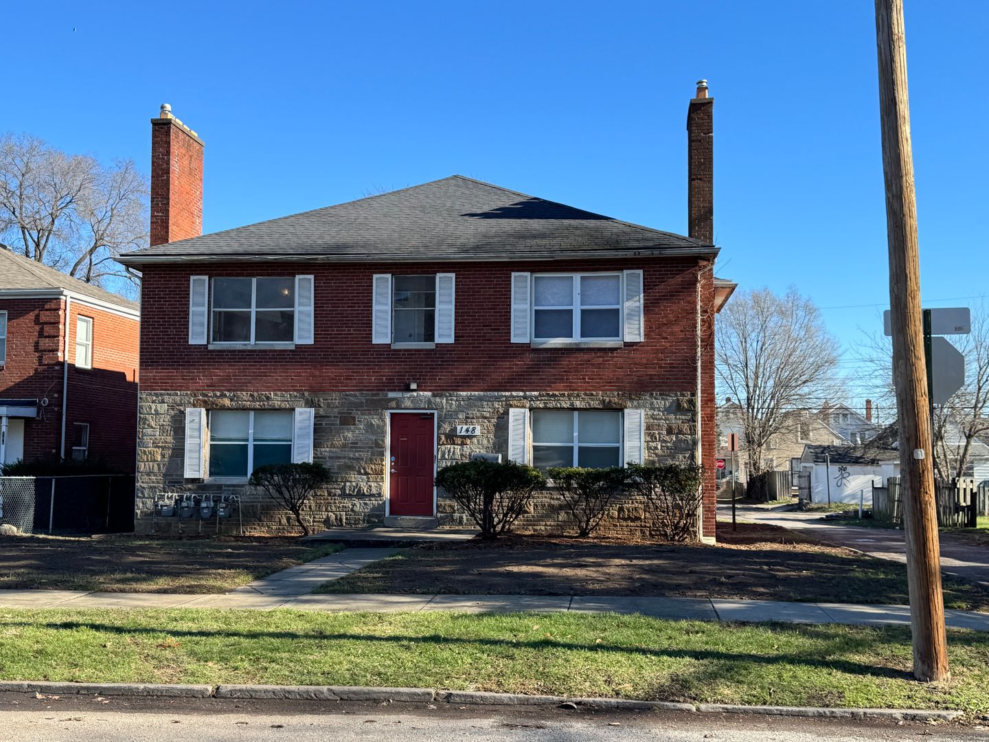 Columbus Apartment: 148 S Powell Ave.