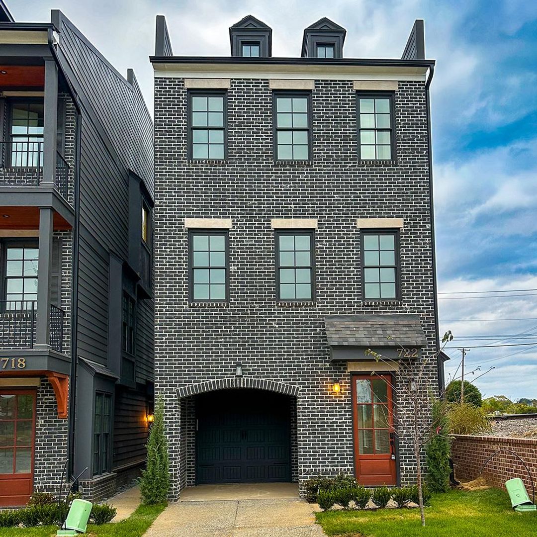 Memphis House: 722 Meditation LN