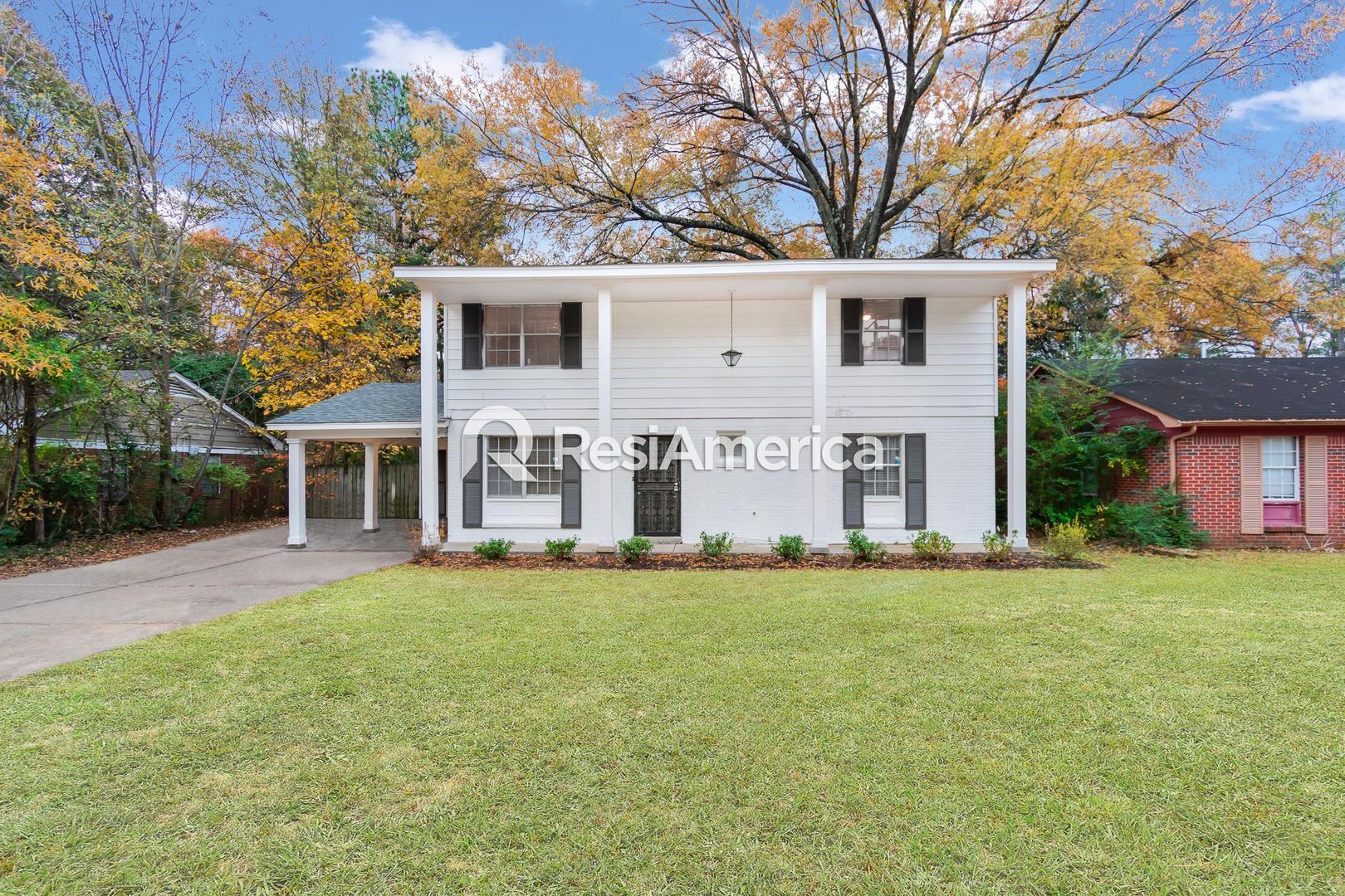 Memphis House: 5009 Teal Ave