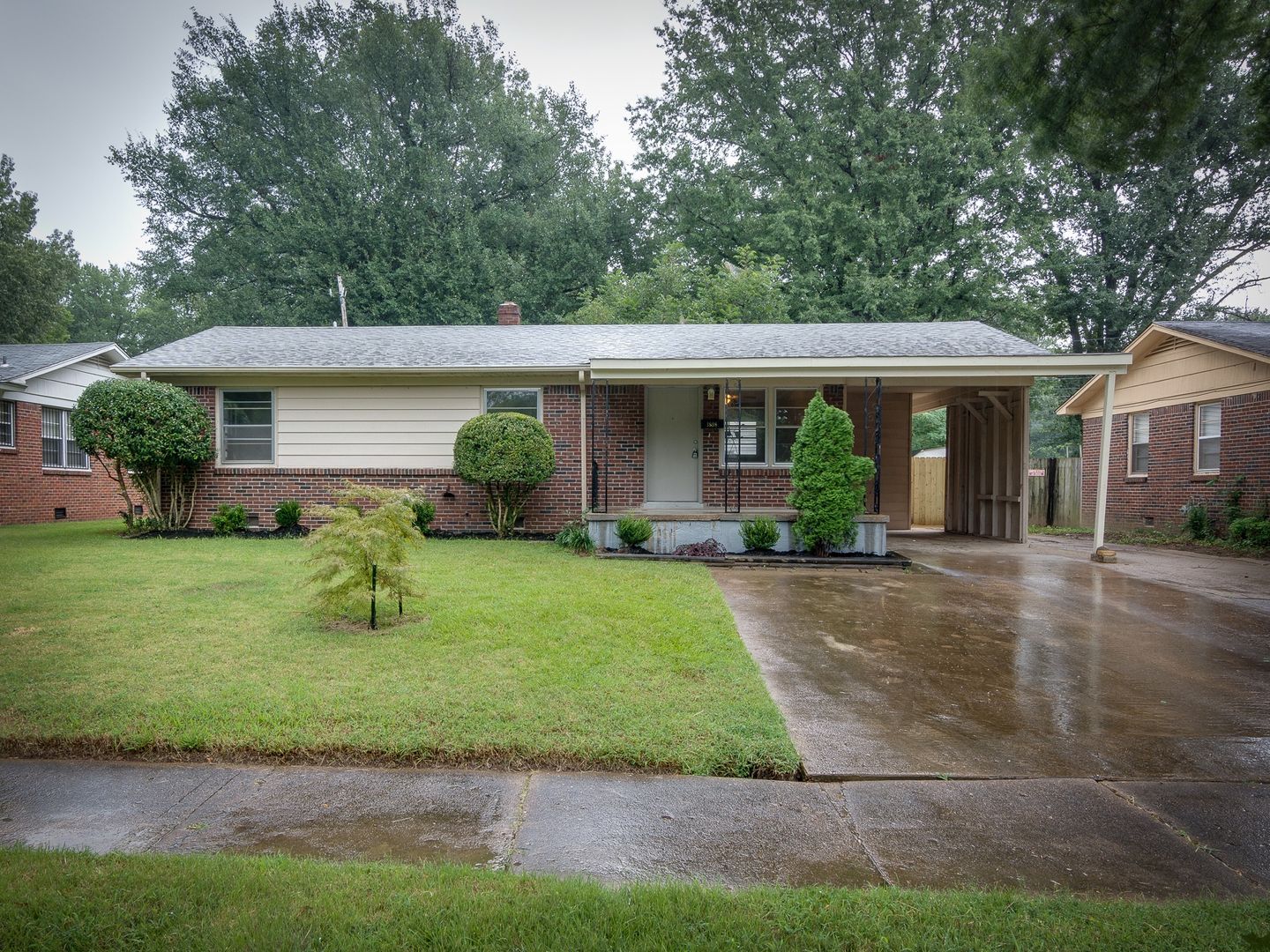 Memphis House: 1898 Sea Isle Rd