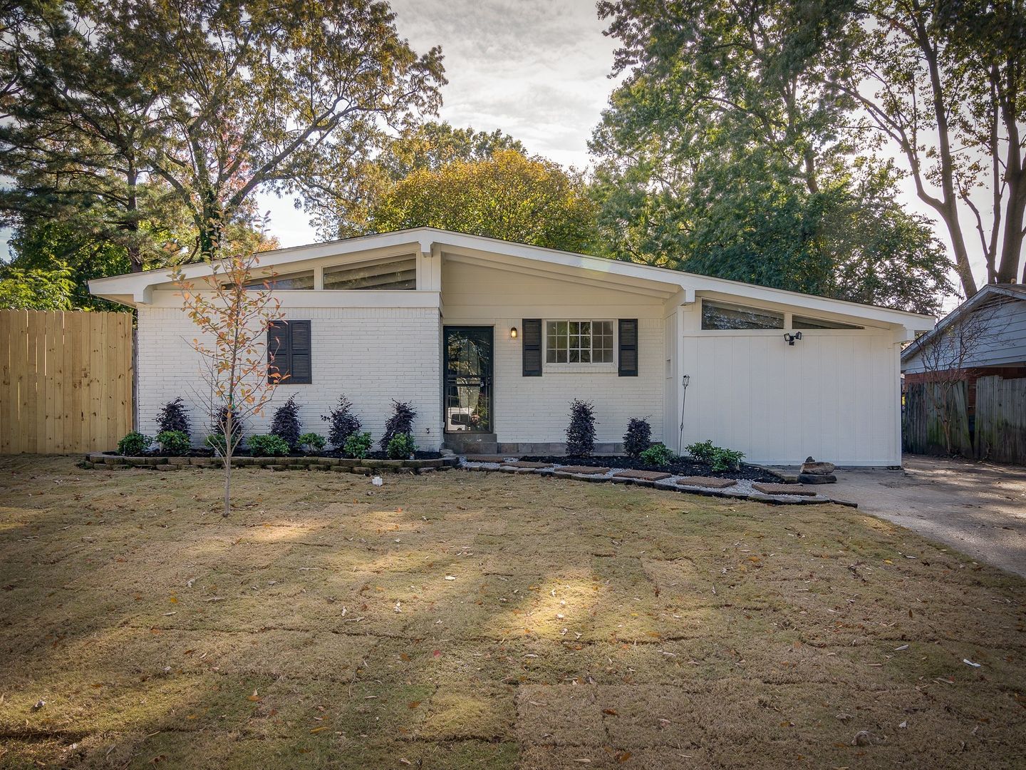 Memphis House: 5157 Mason Rd