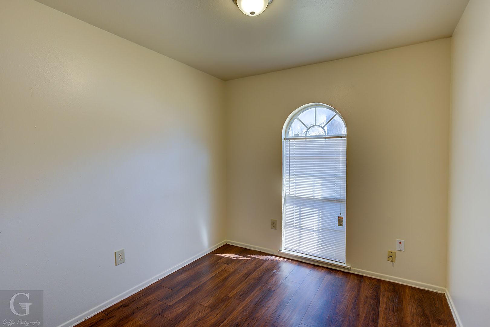 3 Bedroom 1.5 bathroom