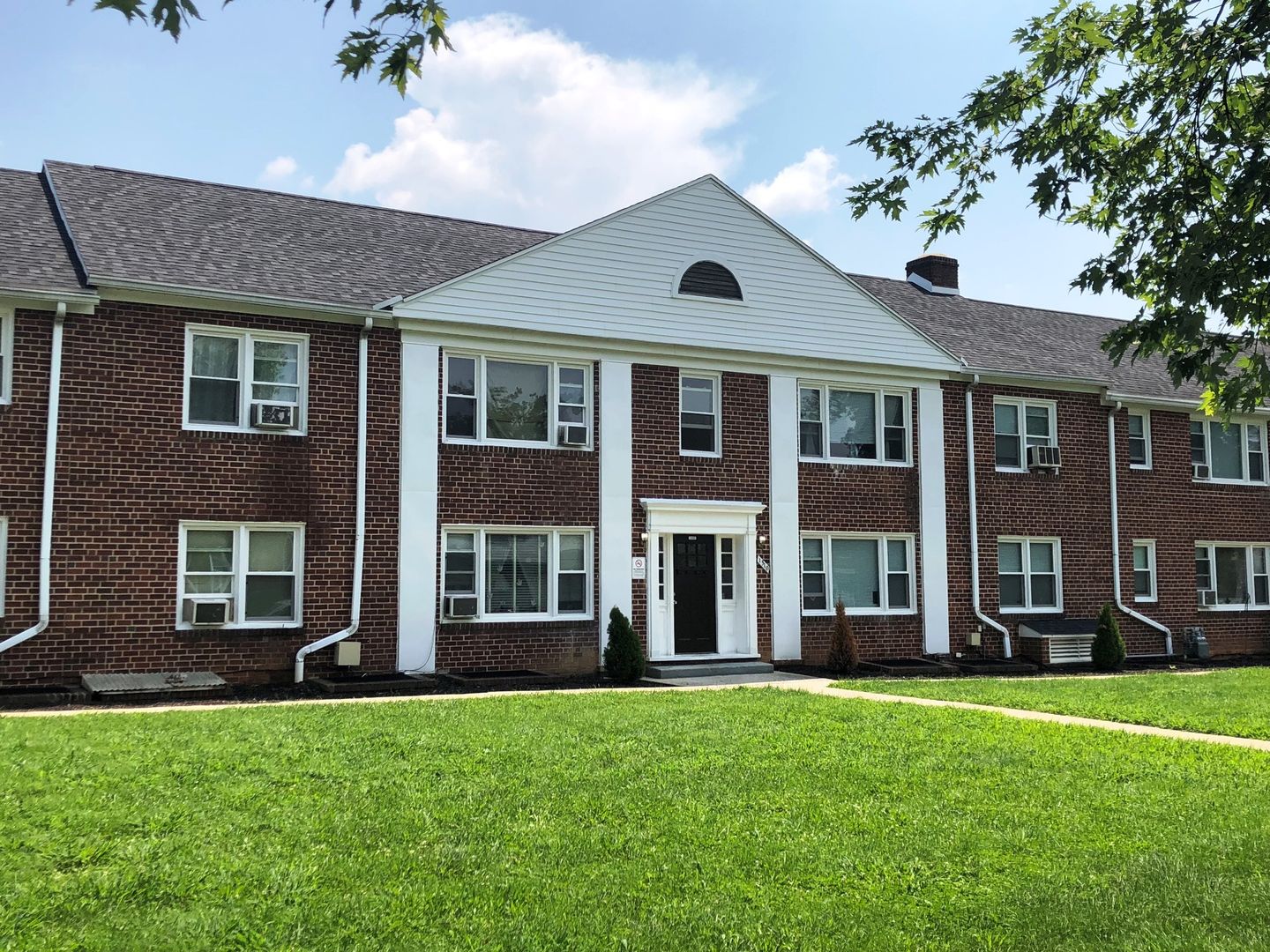 Hagerstown Apartment: 1306 - 1334 Potomac Ave