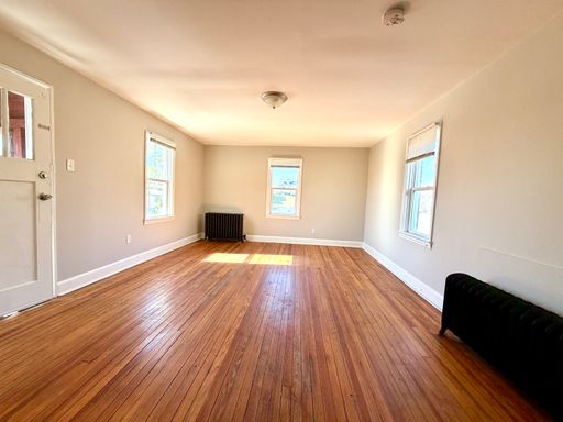 Immaculate 1 Bed 1 Bath – photo 1