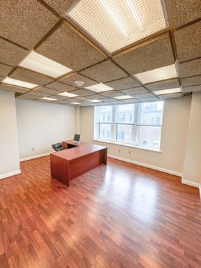 Premium Prime Office Space for Lease in Downtown Hagerstown – Perfect for Law Firms & Title Services! – photo 1