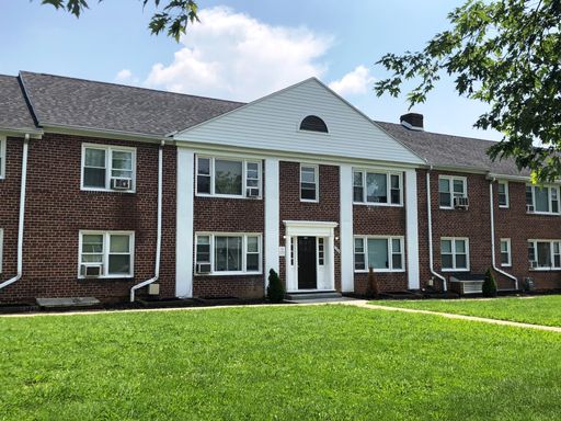 1 bedroom 1 bath Available now! – photo 1