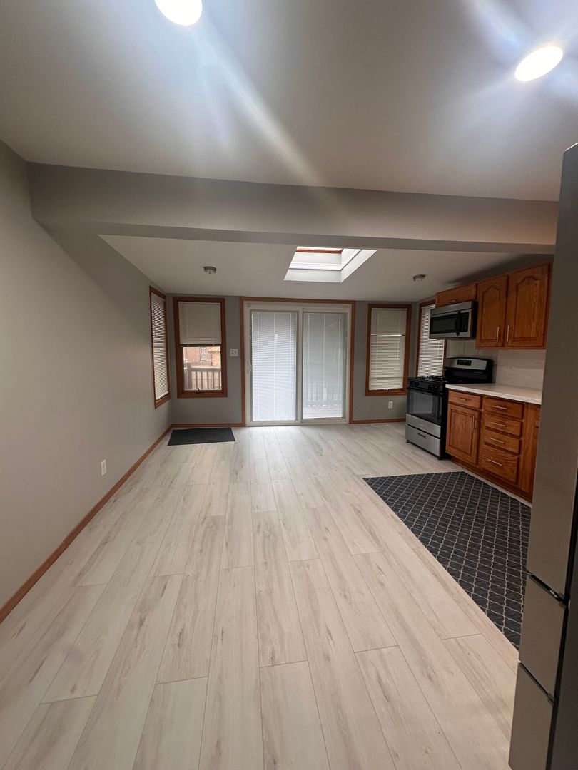 257 Fernwood Street 4 of 8