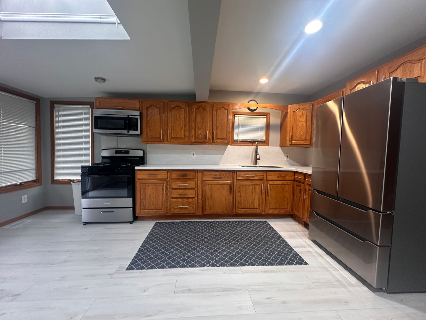 257 Fernwood Street 2 of 8