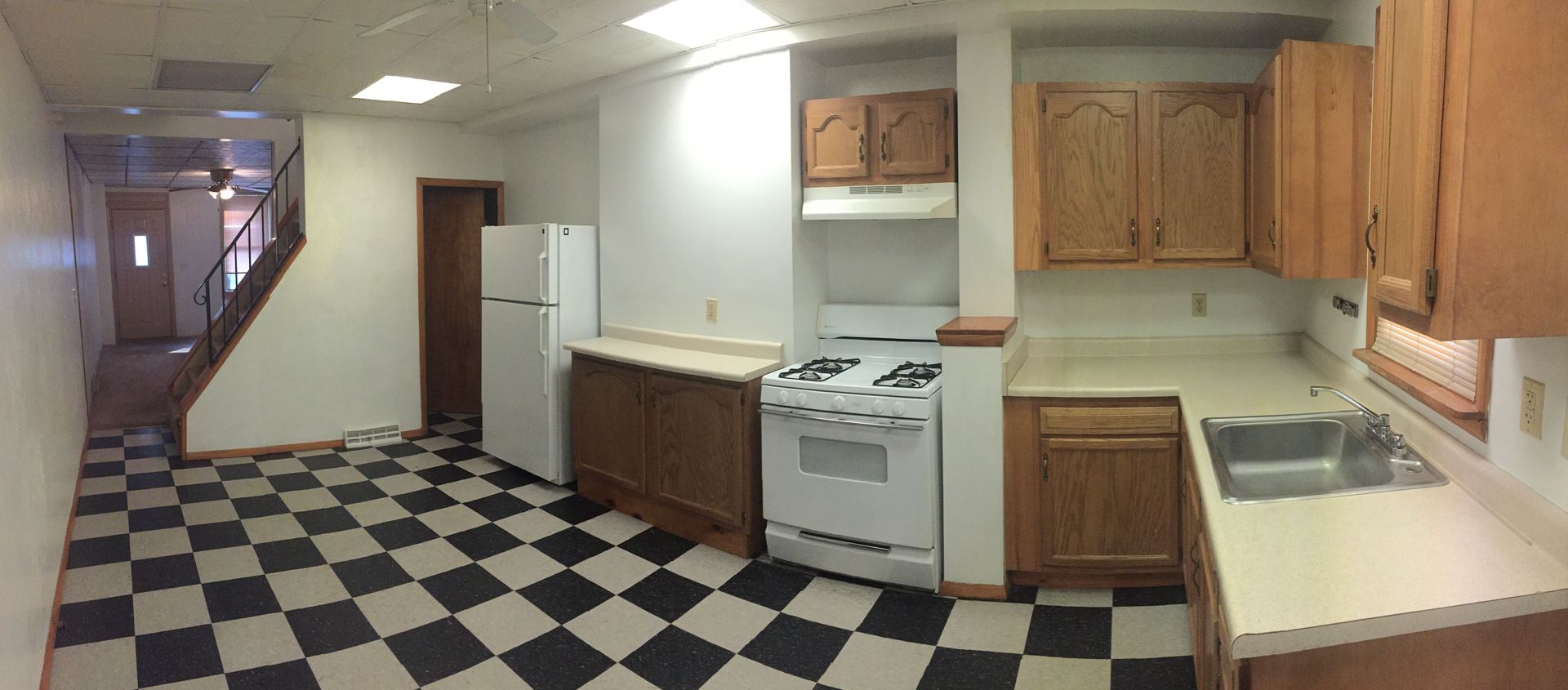 Pittsburgh Apartment: 813 Evergreen Avenue
