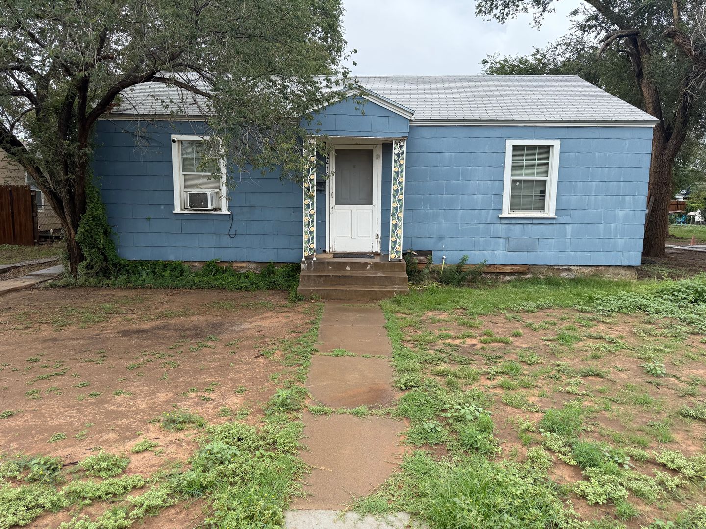Lubbock House: 2416 31st Street