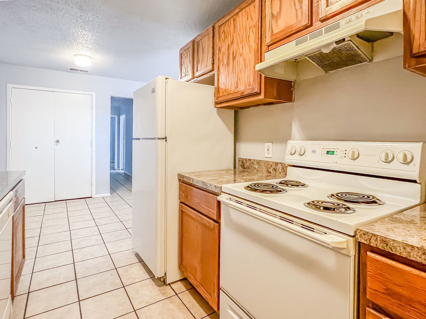 Lubbock Apartment: 9619 Boston Avenue