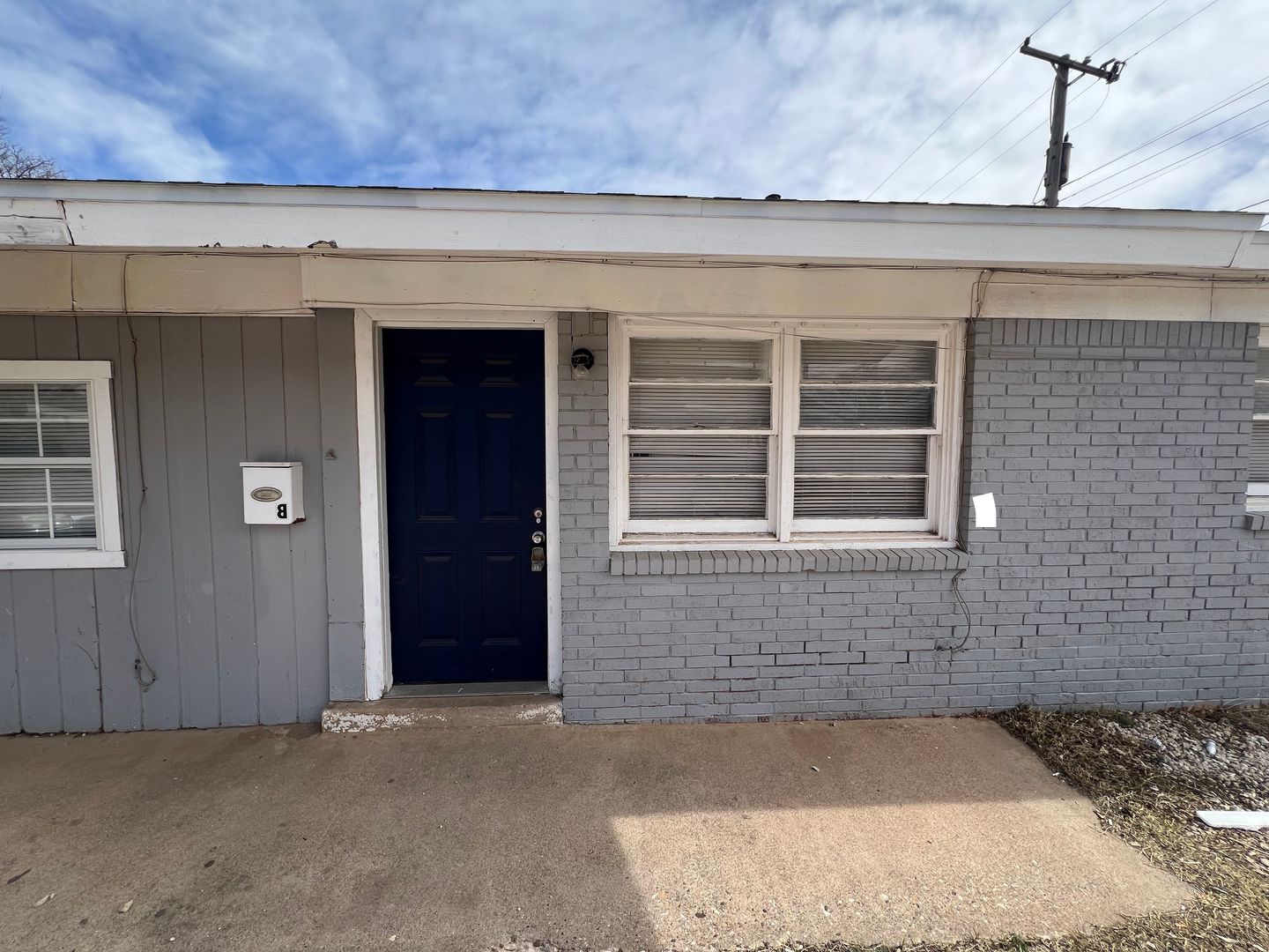 Lubbock Apartment: 1730 E Dartmouth