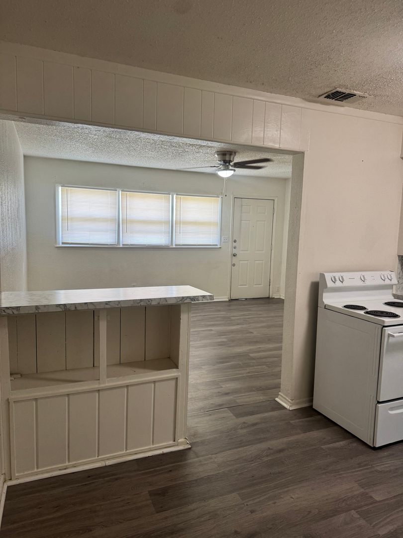 Lubbock House: 4415 42nd Street