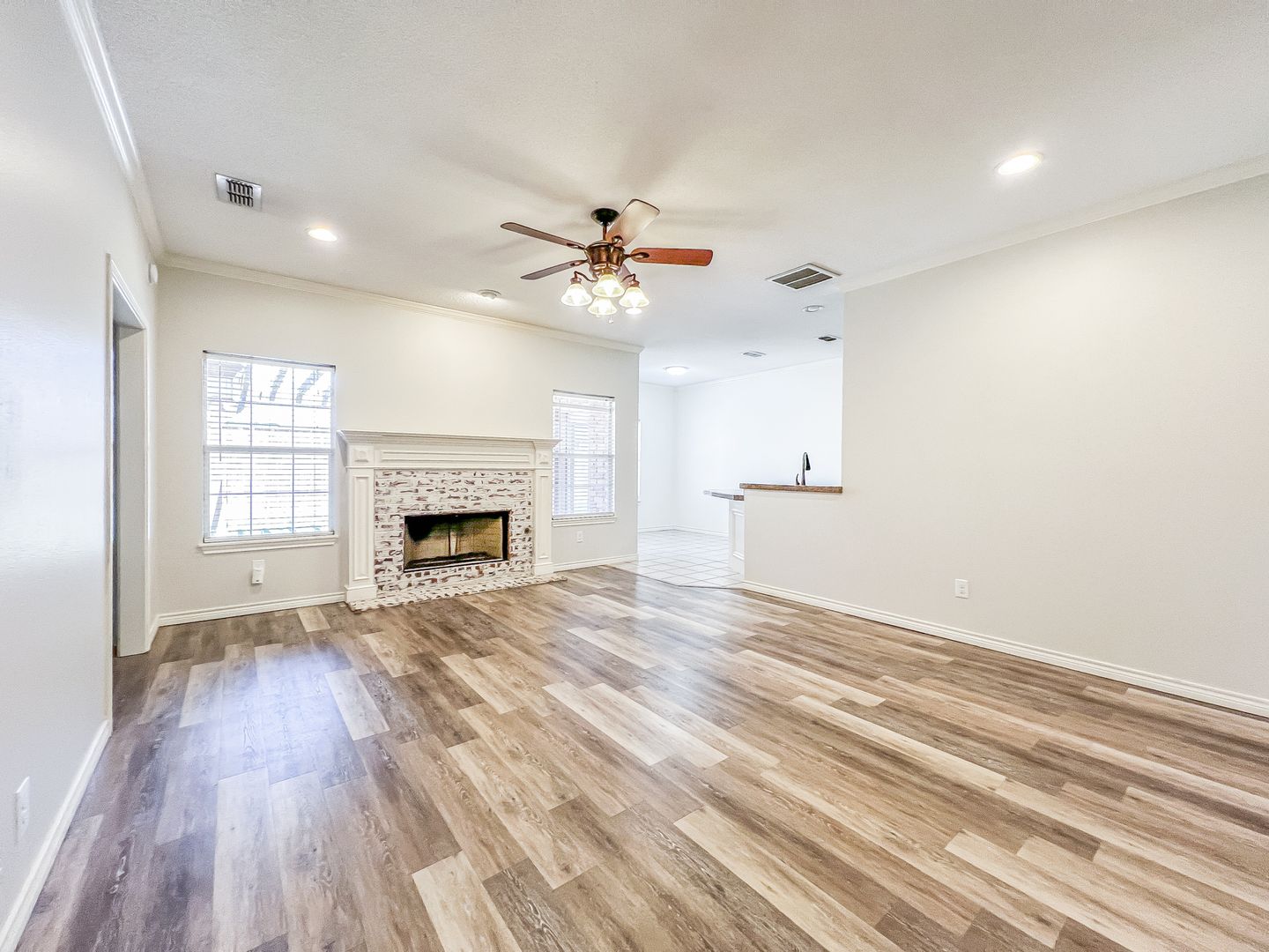 Lubbock House: 5506 100th Street