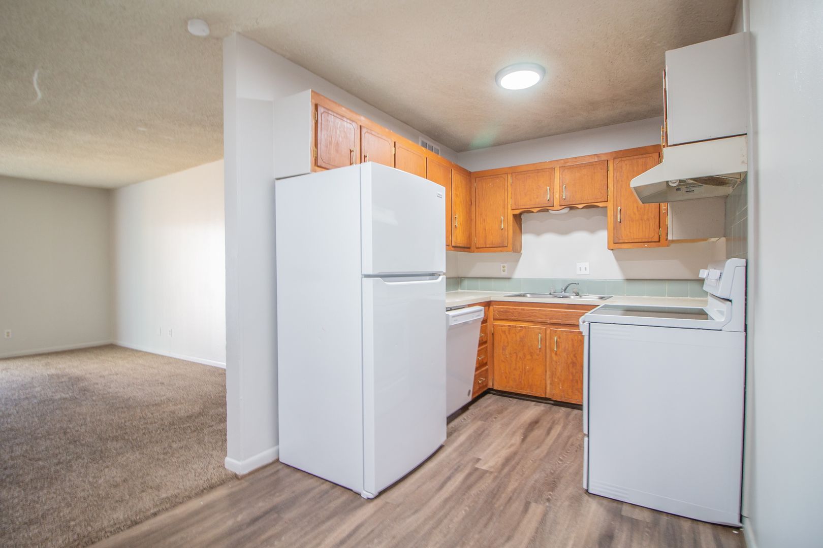 Plainview Apartment: 2500 W 26th Street