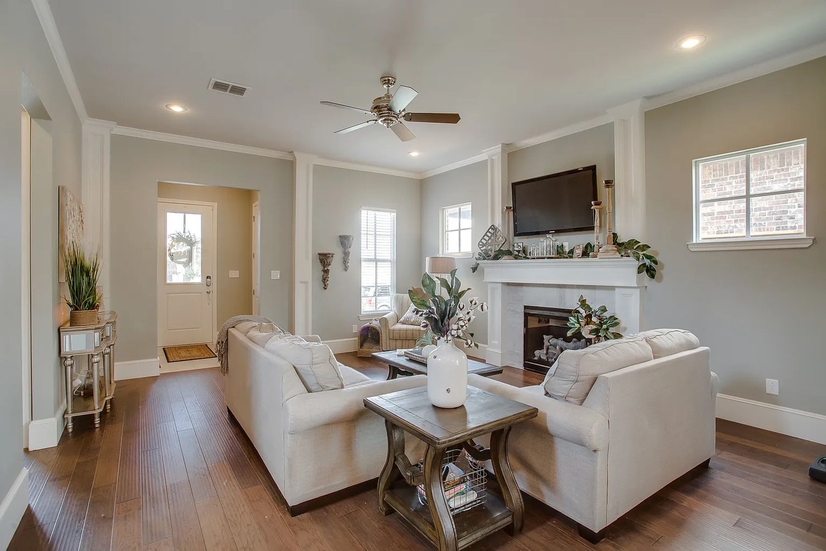 Lubbock House: 12110 Topeka Avenue