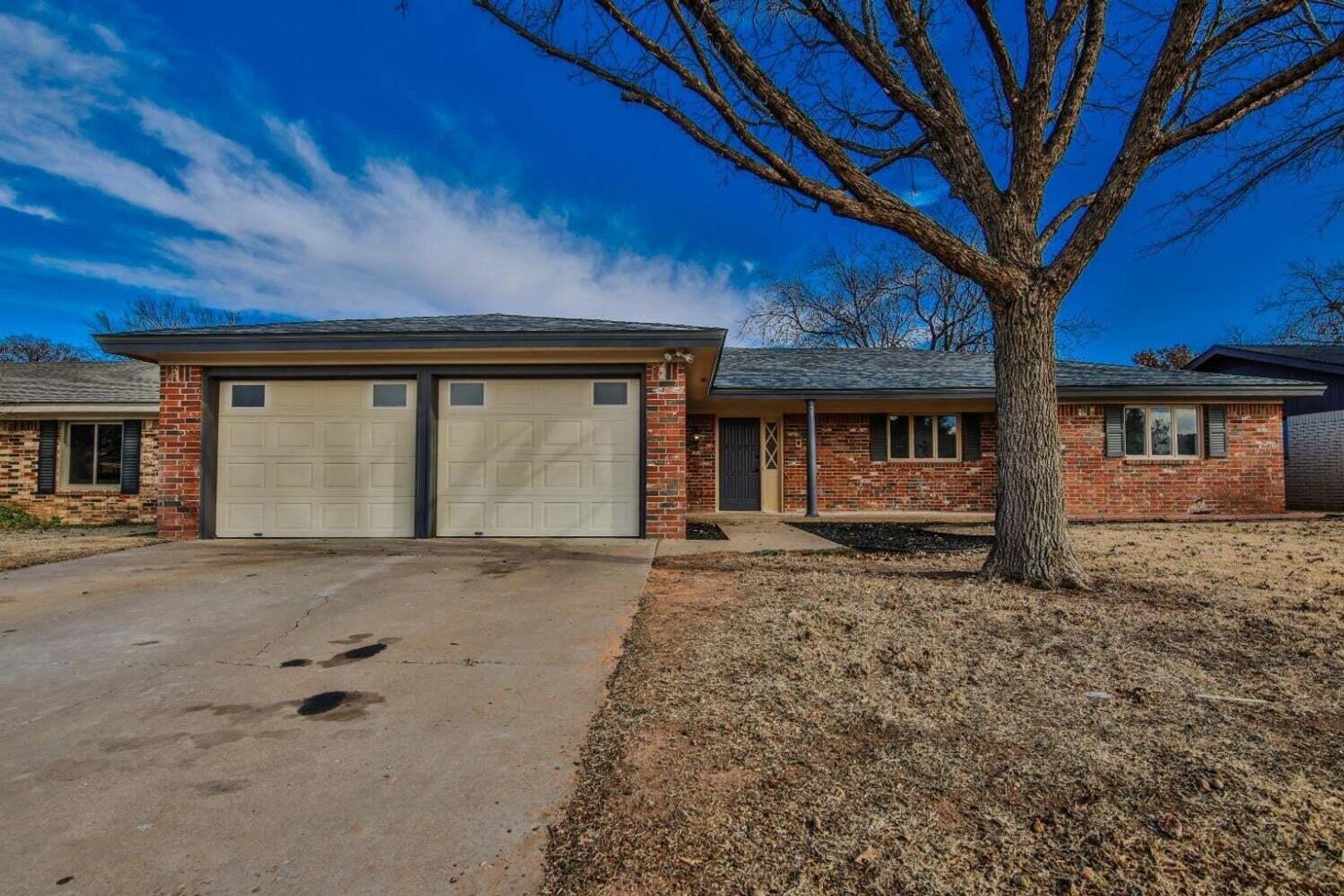 Lubbock House: 8007 Elmwood Avenue