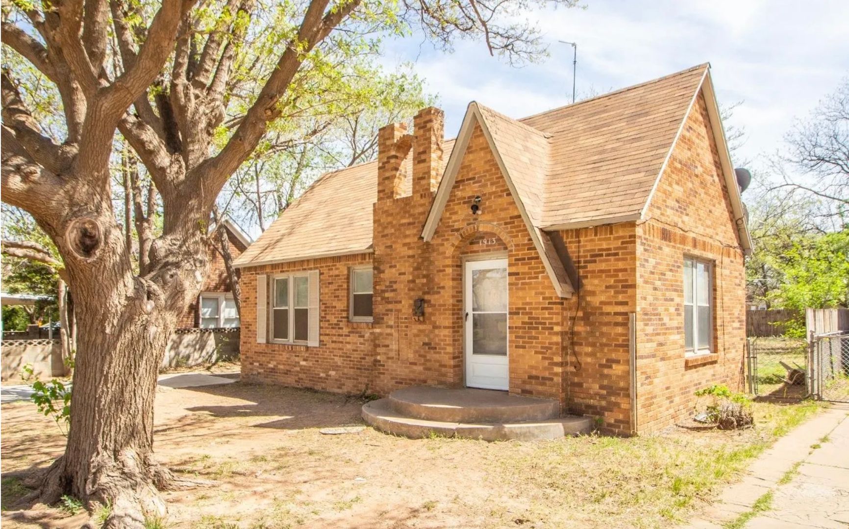 Lubbock House: 1913 25th Street